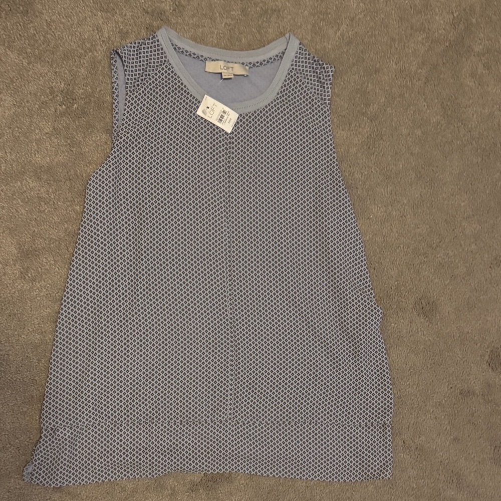LOFT Patterned Blue Maternity Tank Top Size Medium *New with tags*